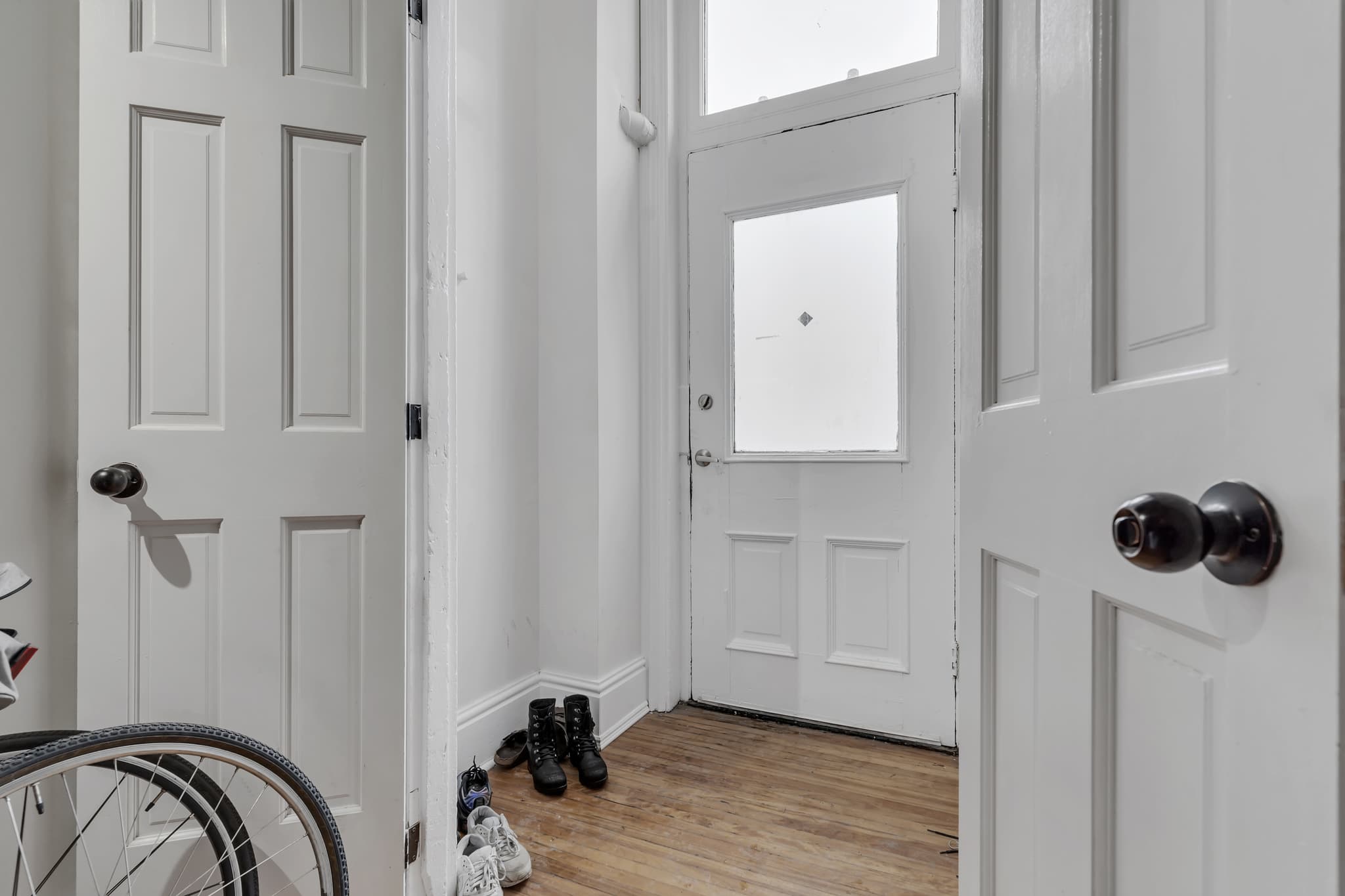 336 Princess Street, photo 2 of 19
