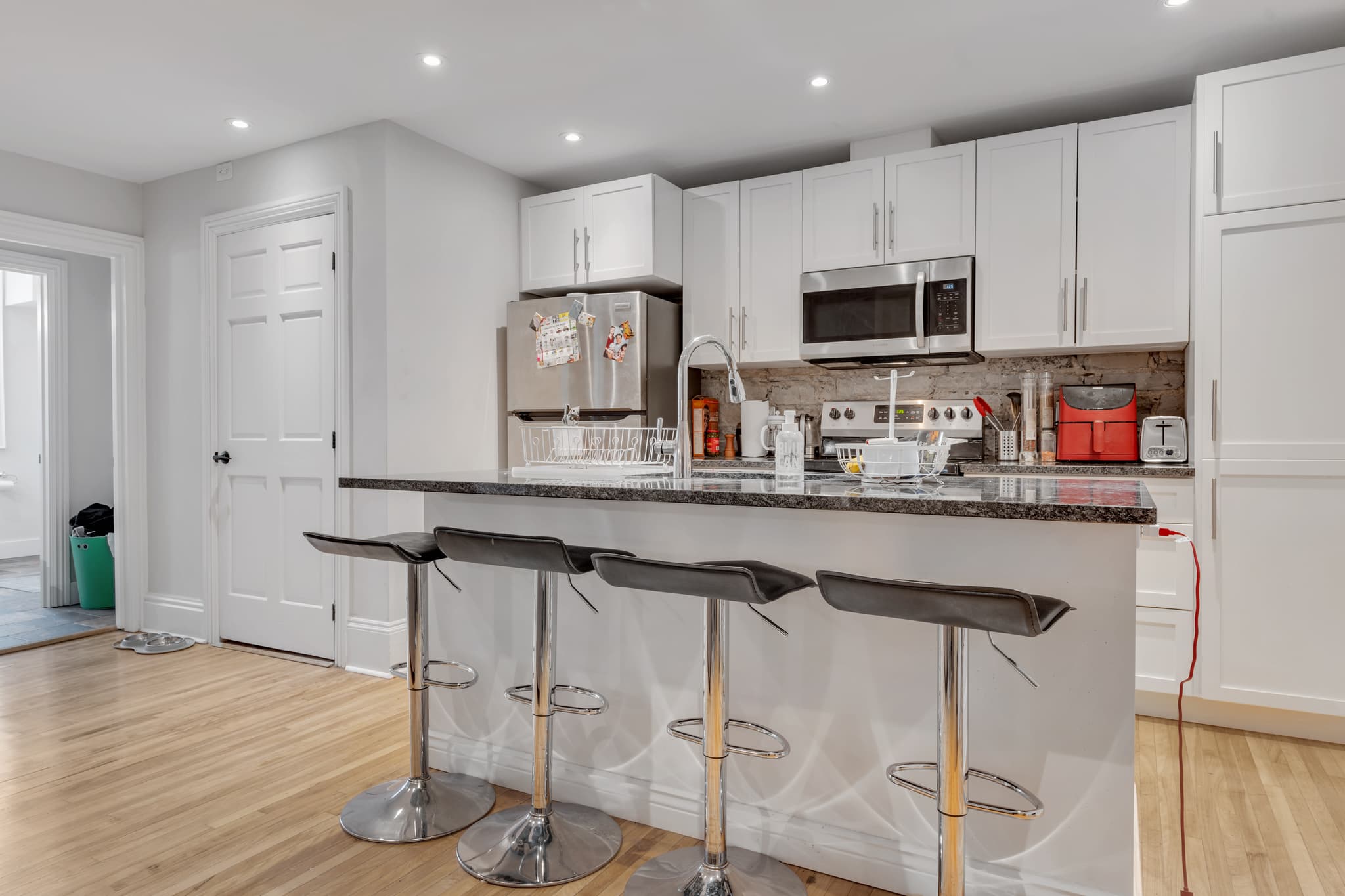 336 Princess Street, photo 6 of 19