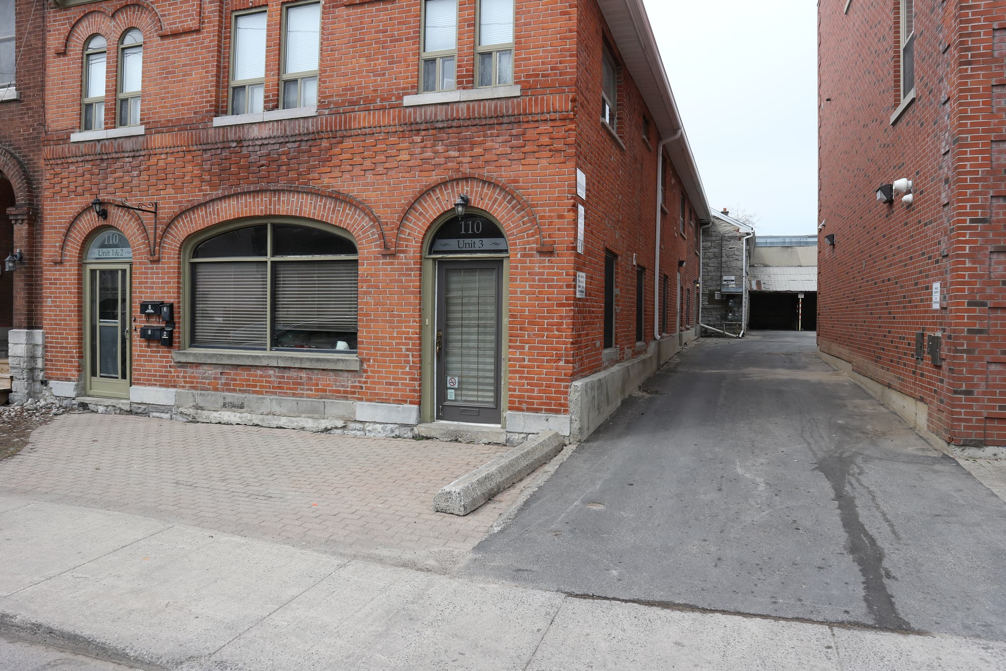110 Clergy Street, photo 2 of 2